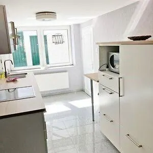 Auf Dem Huehnerhof *